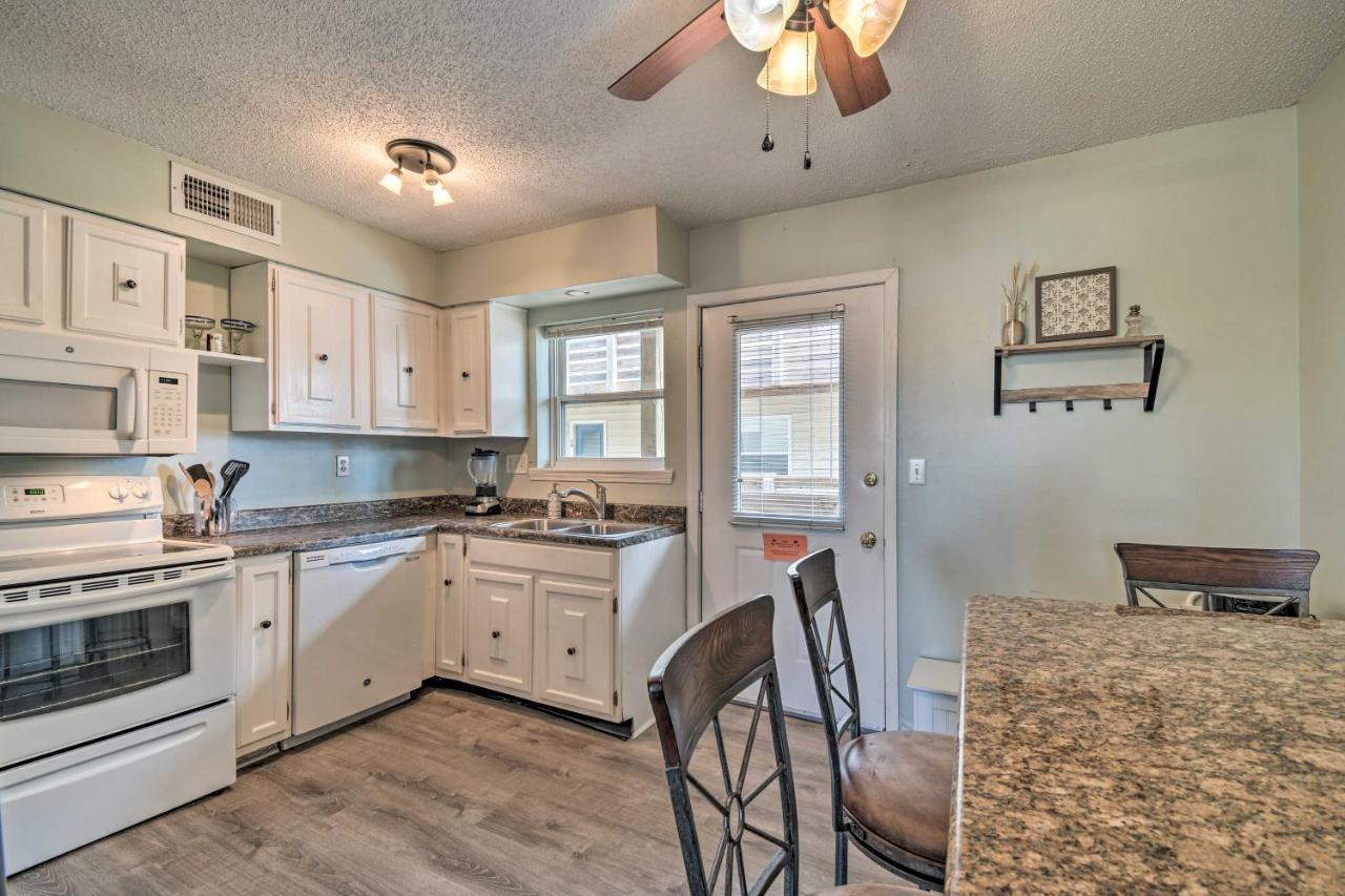Gulf Shores Condo With Pool And Grill Walk To Beach! Exteriör bild